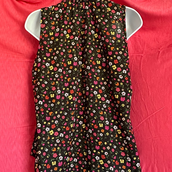 blouse - Picture 2 of 2